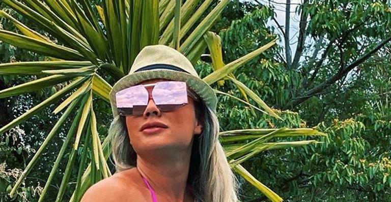 Juju Salimeni exibe corpo escultural em foto de biquíni de lacinho: ”Que corpo é esse?”