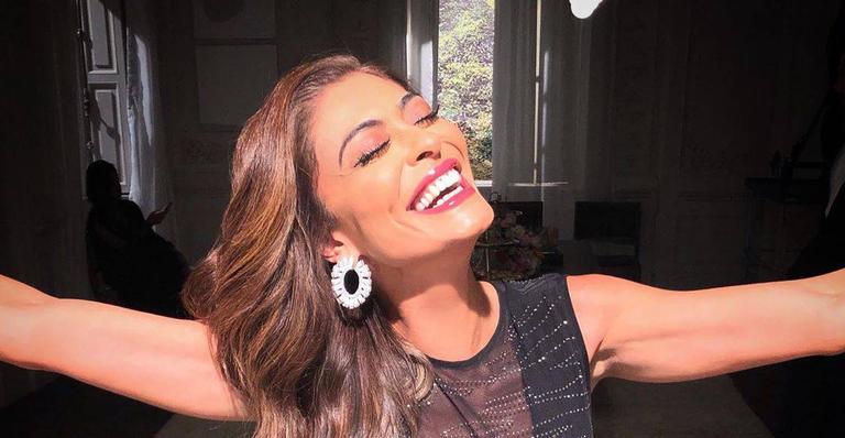 Juliana Paes posa barriguda nos bastidores de ‘A Dona do Pedaço’