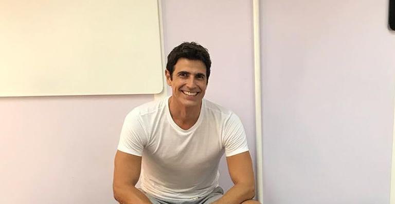 Reynaldo Gianecchini compartilha clique raro da mãe e se derrete: ”Meu melhor presente”