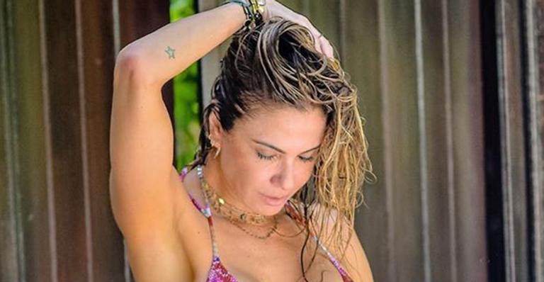 Luciana Gimenez ostenta abdômen trincado e deixa fãs impressionados: ”Perfeita”