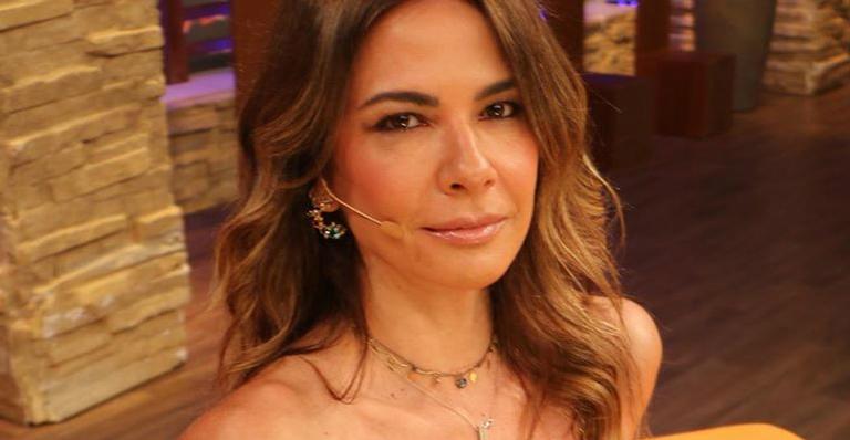 Luciana Gimenez choca fãs ao surgir usando coleira em momento quente: ”Alguém vai conseguir domar?”