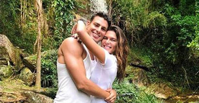 Esposa de Cauã Reymond abre o jogo sobre par romântico dele com a ex, Alinne Moraes