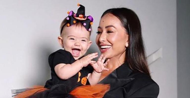 Zoe surge em novo clique cheia de estilo e encanta seguidores: ”Coisa mais linda”