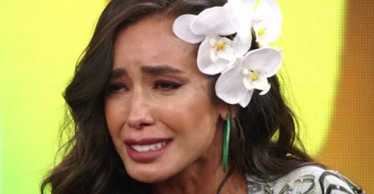 Bailarina do Faustão agradece carinho após a morte da mãe: ”Força poderosa”