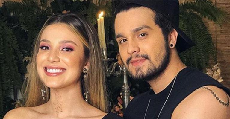 Irmã de Luan Santana eleva a temperatura ao surgir de biquíni no feriado