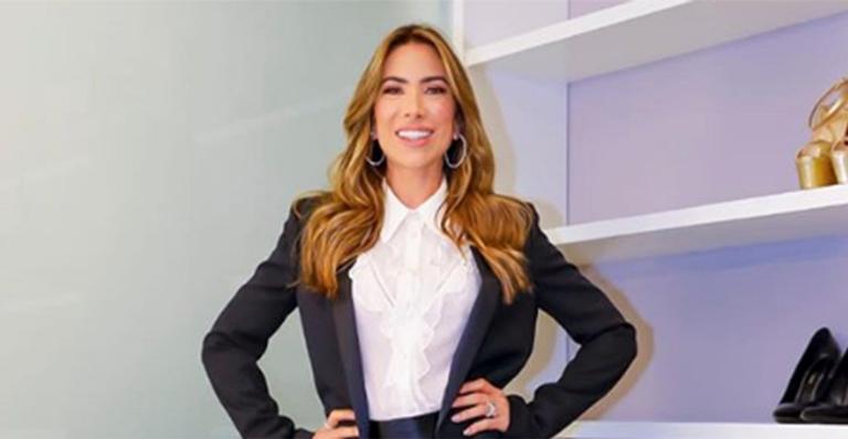 Filho caçula de Patricia Abravanel surge sorridente em foto raríssima na web