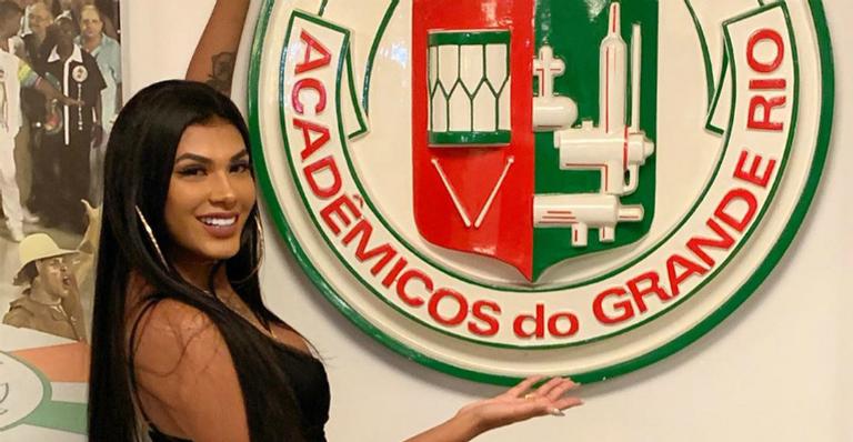 Pocah assume posto de musa da Grande Rio no Carnaval de 2020