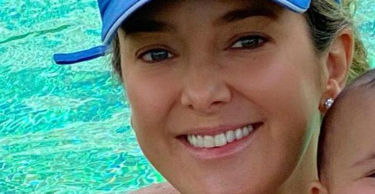 Ticiane Pinheiro mostra primeiro banho de piscina de Manuella e encanta: ”Bolinha de amor”