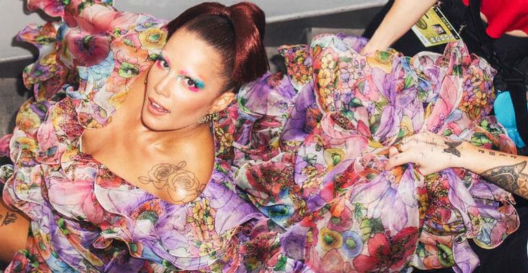 Os melhores looks de American Music Awards 2019: os artistas mais bem vestidos da premiação; confira!