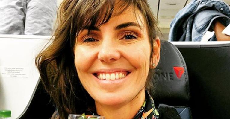 Glenda Kozlowski faz rara aparição com o filho caçula e se derrete
