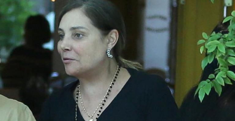 Heloisa Perissé faz rara aparição após enfrentar de cabeça erguida o câncer