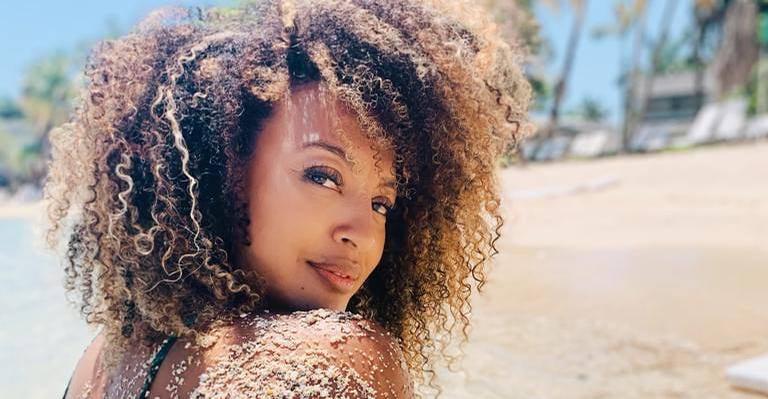 Sheron Menezzes comemora o seu aniversário e reflete: ‘Mais velha, mais feliz, mais madura’