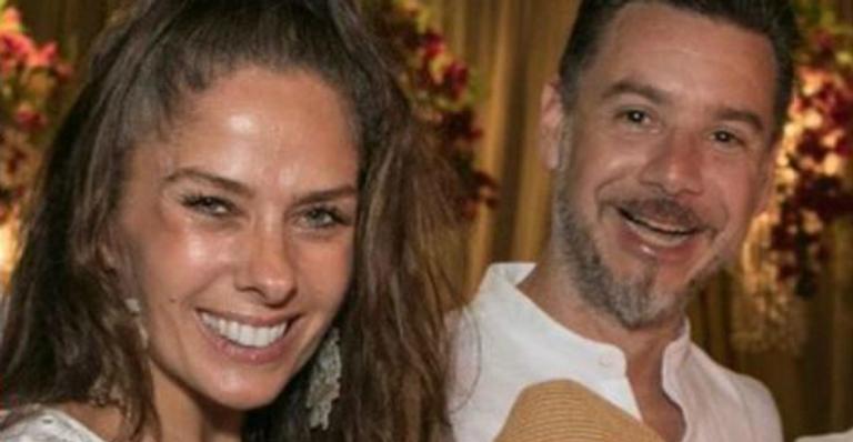 Adriane Galisteu completa nove anos de casamento com Alexandre Iódice: ”Muito amor e alegria”