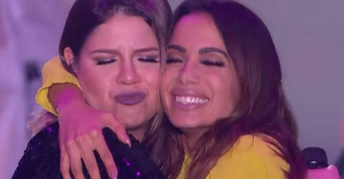 Anitta comemora sucesso de parceria com Marília Mendonça: ”Morando no topo”