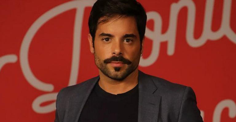Pedro Carvalho muda visual para viver novo personagem
