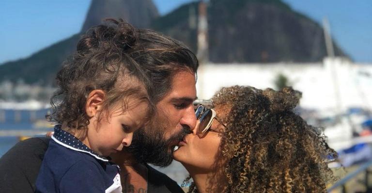 Sheron Menezzes mostra detalhes de comemoração de seu aniversário intimista