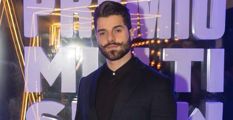 Alok fará show acessível para surdos com tradução em libras ao vivo