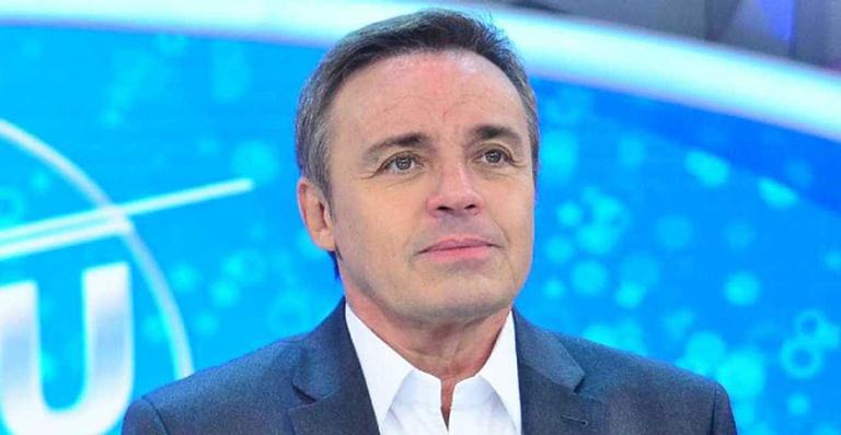 Corpo de Gugu Liberato chega ao Brasil para última despedida