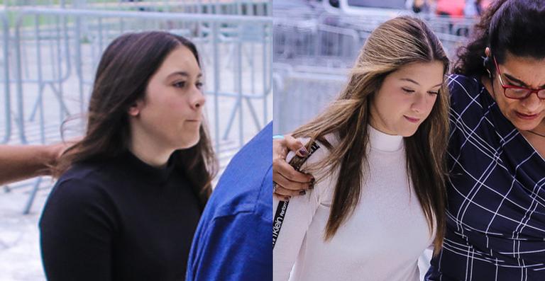 Filhas gêmeas de Gugu Liberato são amparadas pela família em velório