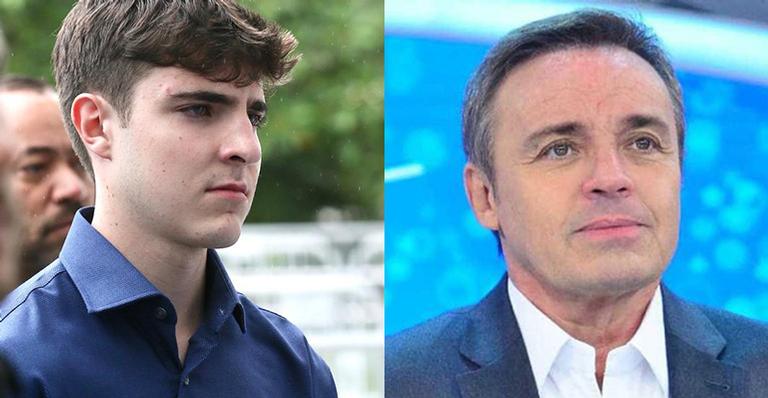 Filho do Gugu Liberato coloca presente no caixão do pai durante o velório