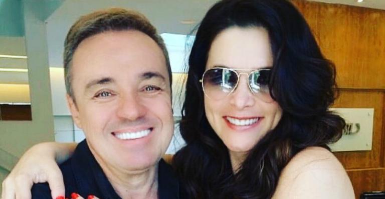 Luiza Ambiel relembra primeiro encontro com Gugu Liberato: ”Me joguei em cima dele”