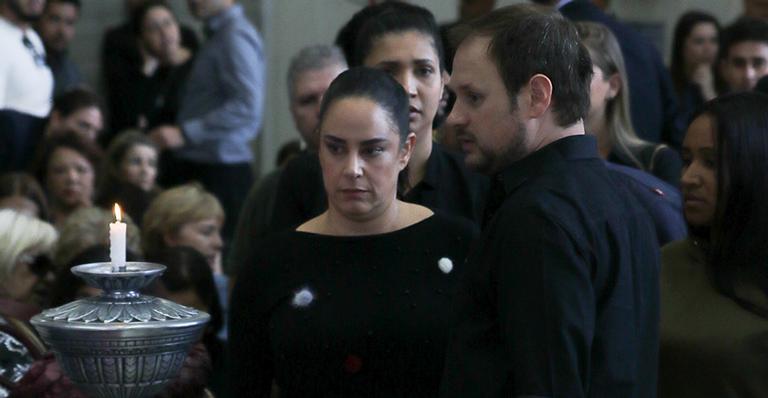 Silvia Abravanel fala de Silvio Santos após a morte de Gugu: ‘Papai está forte’