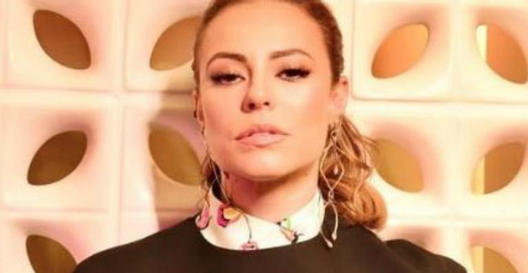 Paolla Oliveira rouba a cena em evento com look avaliado em R$60 mil