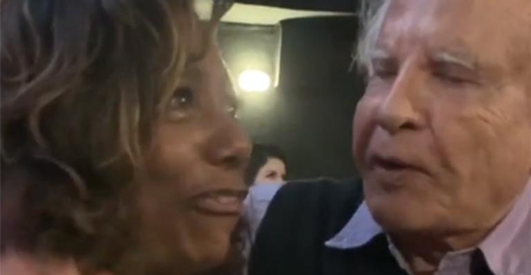 Gloria Maria rebate comentário de Cid Moreira: ”Velha é a mãe!”