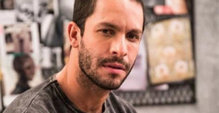 Rainer Cadete presta homenagem tocante ao anunciar a morte do pai: ”Descanse em paz”