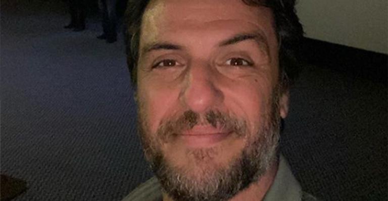 Rodrigo Lombardi faz rara aparição com a esposa: ‘Bom estar com você’