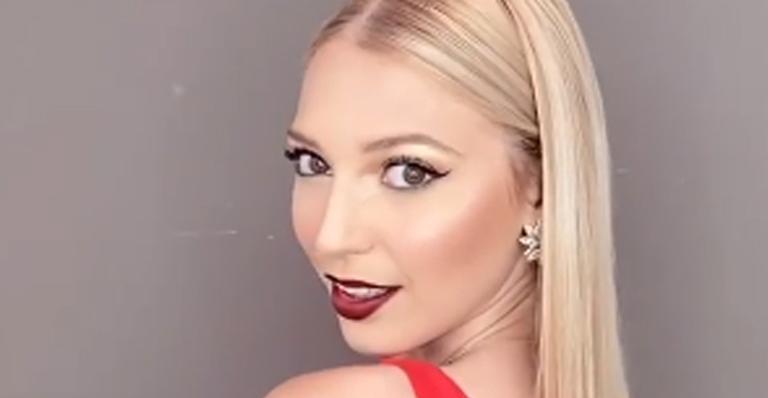 Isabelle Bittencourt reaparece deslumbrante e se joga em festa luxuosa de amiga