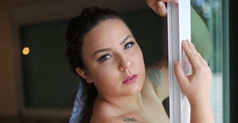 Ex-BBB Maria Claudia desabafa ao relembrar cirurgias plásticas e mostra mudança impressionante no corpo