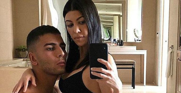 Kourtney Kardashian reata romance com ex-namorado, diz site