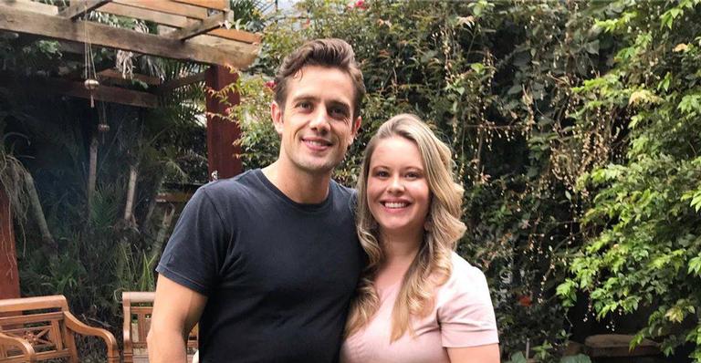 Mari Bridi e Rafael Cardoso posam com os filhos, Aurora e Valentim e encantam a web: ‘Meus’