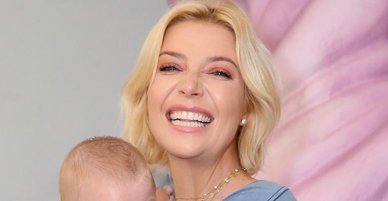 Luiza Possi deixa convidados do aniversário de Zoe em choque com a beleza do filho, Lucca
