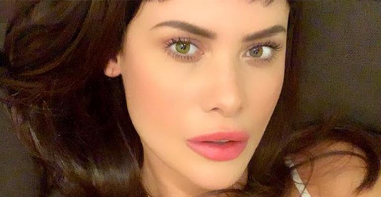 Grávida, Mayana Moura mostra foto do ultrassom do primeiro filho