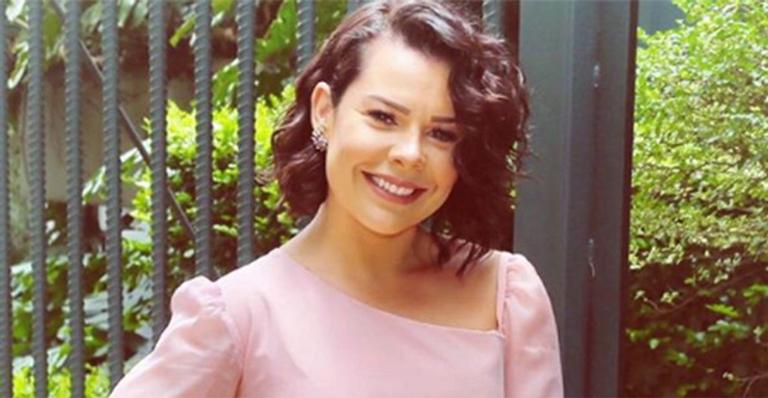 Solteira, Fernanda Souza surge na web e fãs dizem: ‘Está mais magra’