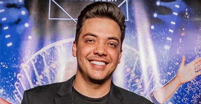 Wesley Safadão surge com os três filhos em foto das férias