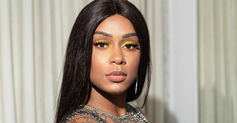 MC Rebecca mostra nova coreografia e fãs se surpreendem com elasticidade: ”Se eu fizer, quebro a perna”