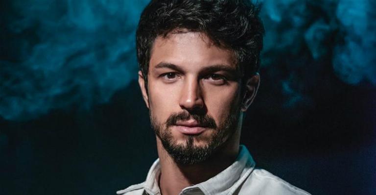Romulo Estrela conquista faixa preta no jiu-jitsu: “Aprendi muita coisa”