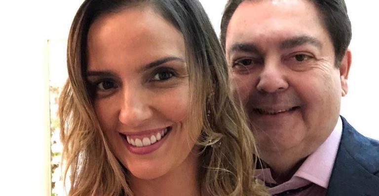 Faustão ostenta e compra apartamento triplex com dez banheiros e piscina privativa; veja fotos