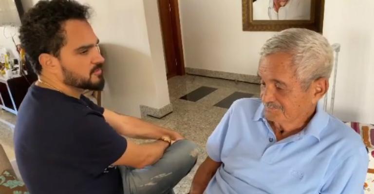 Aos 82 anos, pai de Zezé di Camargo e Luciano quer ganhar dinheiro fazendo vídeos: ”Esperto”