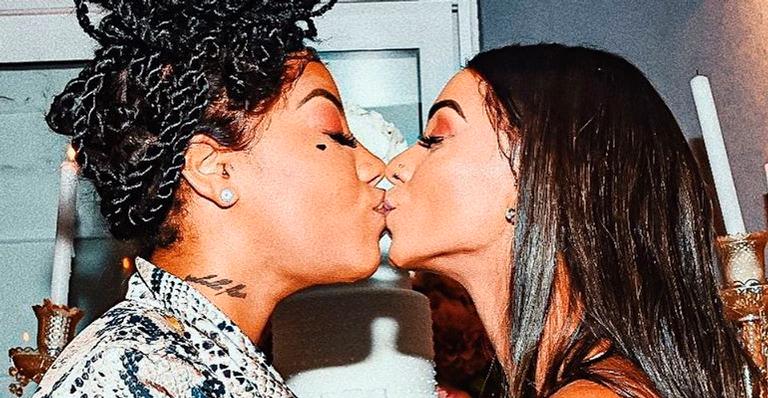 Brunna Gonçalves adota sobrenome de Ludmilla e atualiza redes sociais: ”Casada”