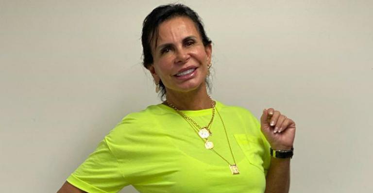 Gretchen conhece neta recém-nascida e mostra clique fofíssimo: ”Morrendo de amor”