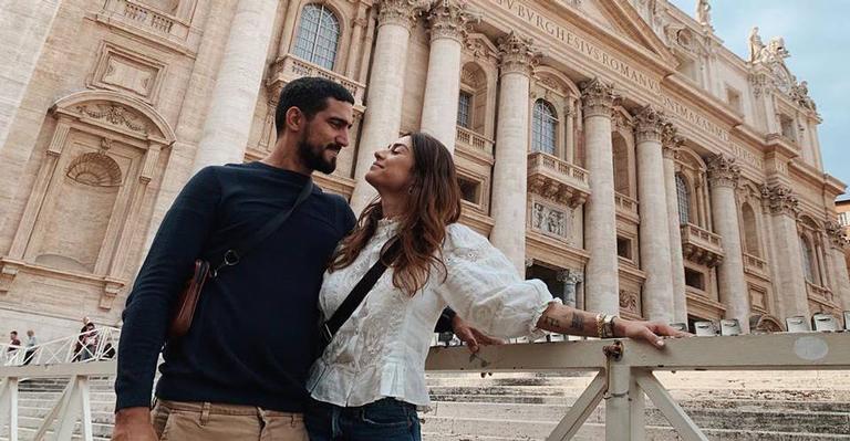 Thaila Ayala posta foto da festa surpresa que preparou para o marido
