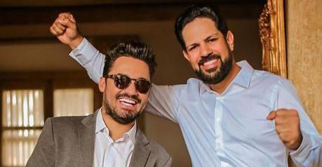 Fernando Zor mostra presentes que filho de Sorocaba recebeu: ”Está demais”