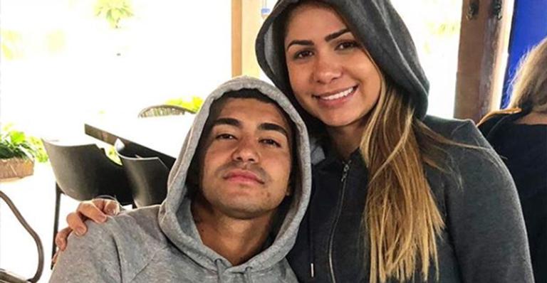 Mulher de Dudu do Palmeiras cria confusão em festa