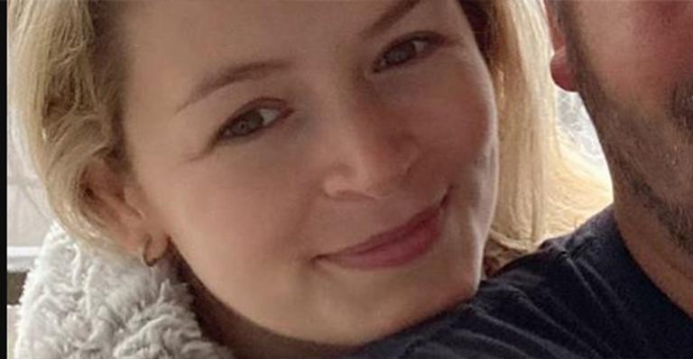 Bianca Castanho reúne o marido e a filha em foto raríssima e fãs se chocam: ”Quem é quem?”