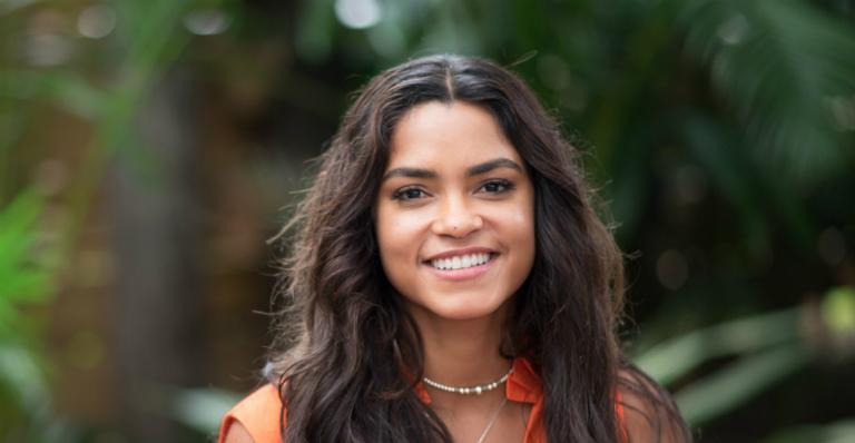 Lucy Alves aproveita o início do verão ao lado da irmã gata: “Dei o play no verão 2020”