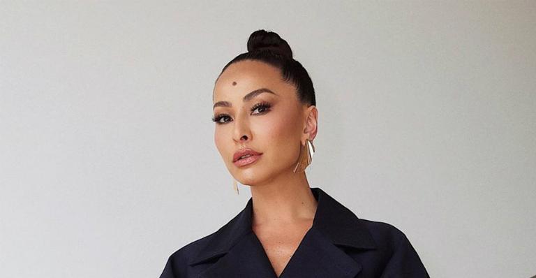 Sabrina Sato deixa seguidores encantados com clique natalino em família: ”Amo essa época”